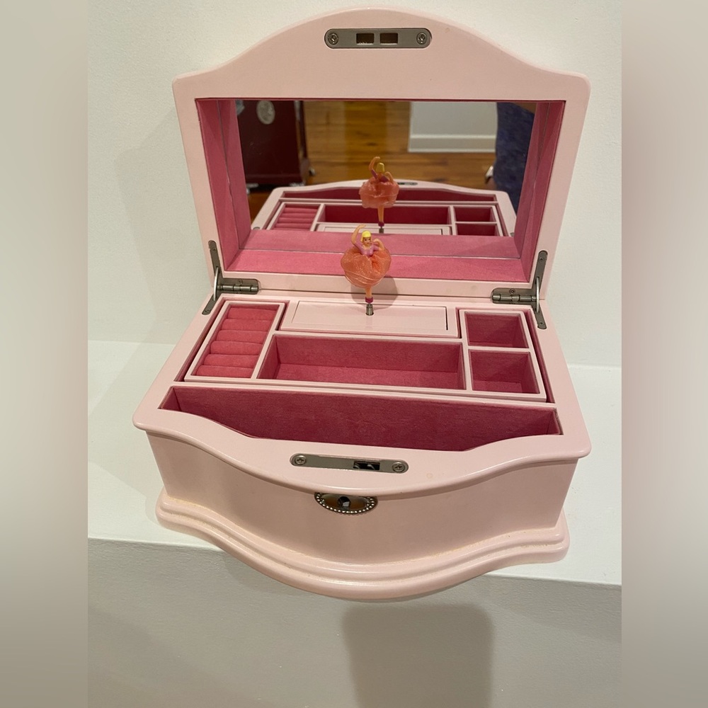 Lovely Pink Pottery Barn Kids Abigail Jewelry Box